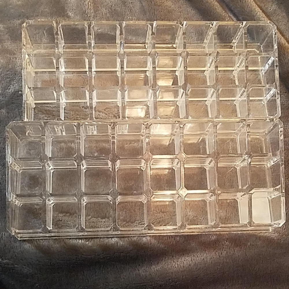 Acrylic lipstick organizers -used